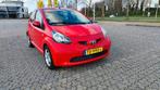 Toyota Aygo 1.0 12V Vvt-i 5DRS 2008 Rood, Auto's, Toyota, Voorwielaandrijving, 4 stoelen, 68 pk, Handgeschakeld