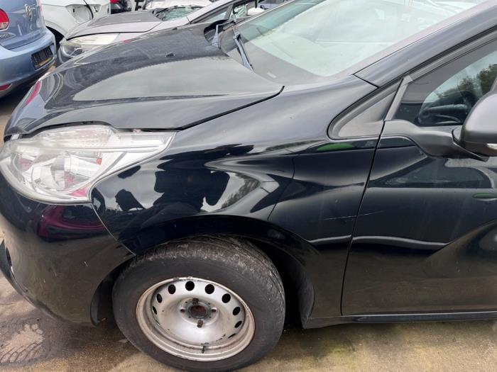 Scherm links-voor van een Peugeot 208 (KTV), Gebruikt, -, -, Ophalen of Verzenden