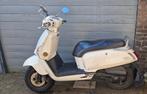 Te koop kymco scooter voor loop of sloop, Fietsen en Brommers, Ophalen, Gebruikt, Benzine, Overige modellen