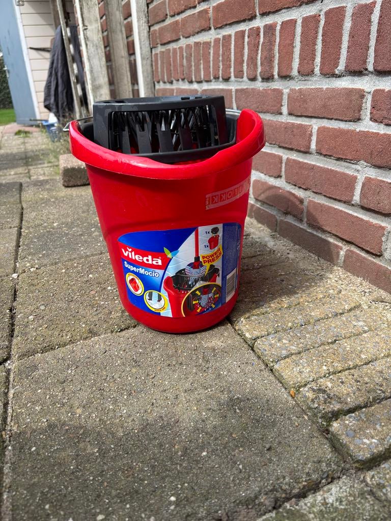 Rode Vileda SuperMocio emmer, Ophalen, Gebruikt, Kunststof, Met handgreep