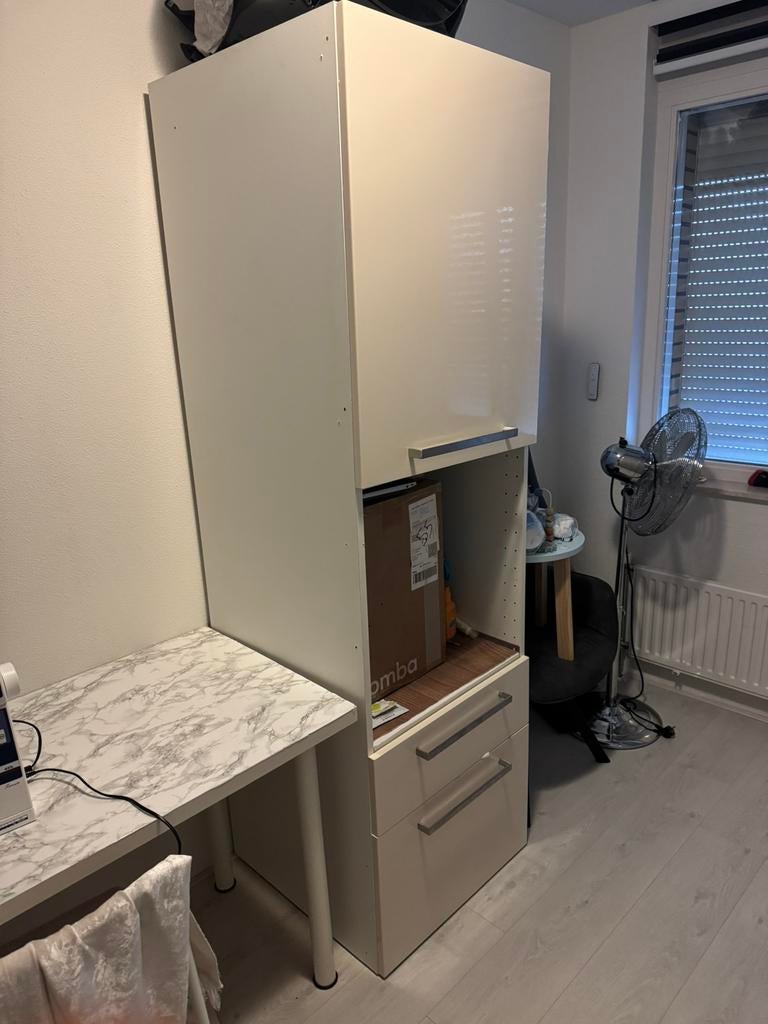 Ikea kast, Huis en Inrichting, Keuken | Complete keukens, Ophalen of Verzenden, Zo goed als nieuw, Overige typen