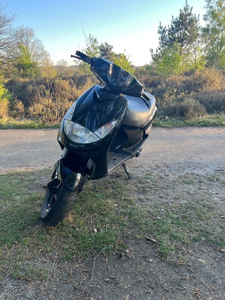 Vivacity 50cc, Fietsen en Brommers, Ophalen, Tweetakt, Maximaal 45 km/u, Zo goed als nieuw