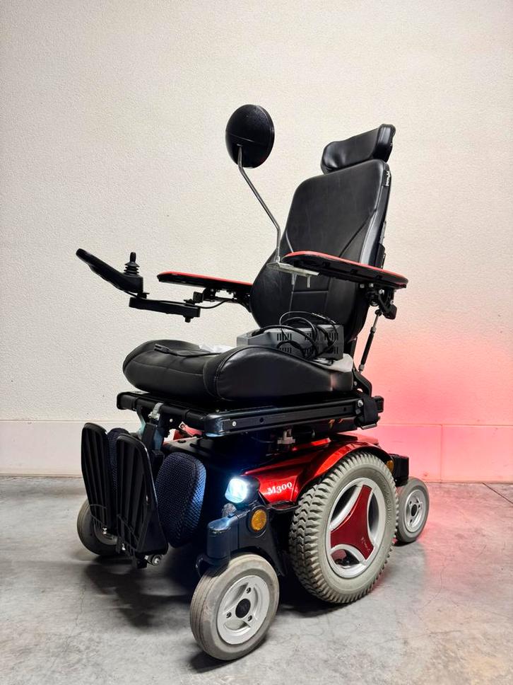 Permobil Electrische rolstoel 6wiel Stabiel rolwagen, Diversen, Rolstoelen, Zo goed als nieuw, Elektrische rolstoel, Inklapbaar