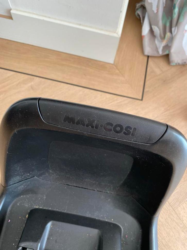 Maxi Cosi 2way Pearl autostoel met 2wayFix base, Kinderen en Baby's, Autostoeltjes, Gebruikt, Maxi-Cosi, 0 t/m 18 kg, Isofix, Ophalen