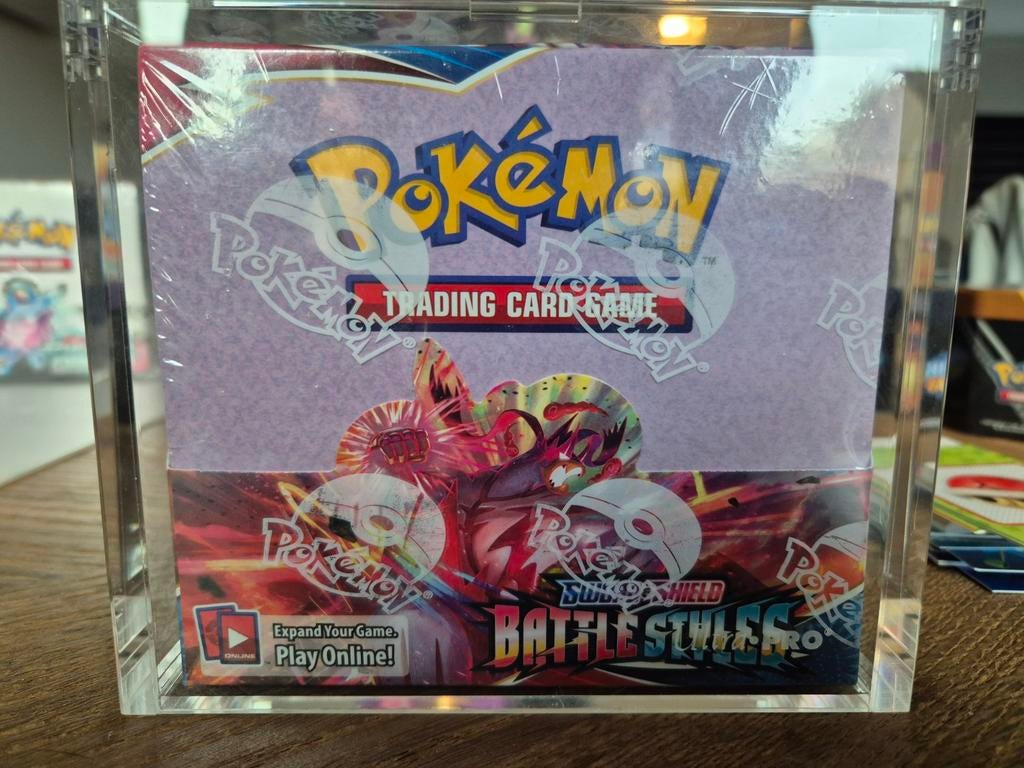 Pokémon Sword & Shield Battle Styles Booster Box, Ophalen