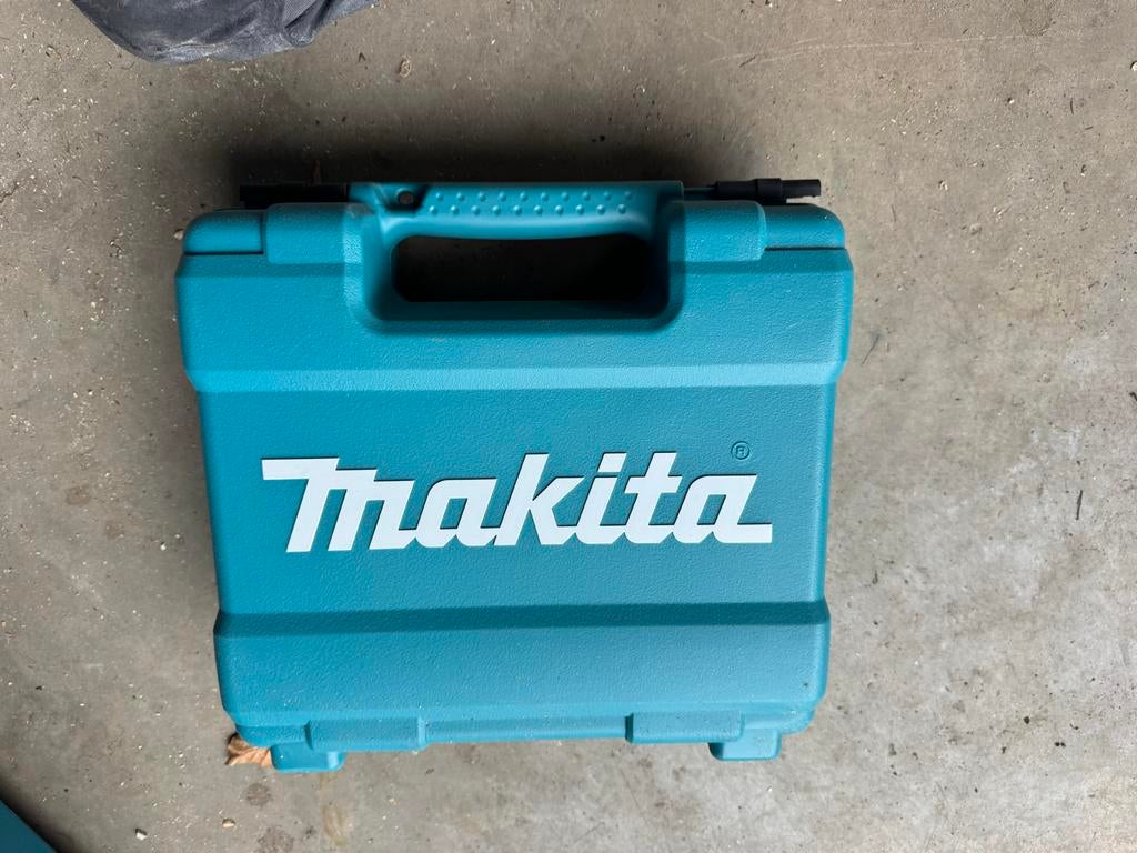 Nieuwe Makita koffer voor hetelucht blazer, Doe-het-zelf en Verbouw, Ophalen, Nieuw