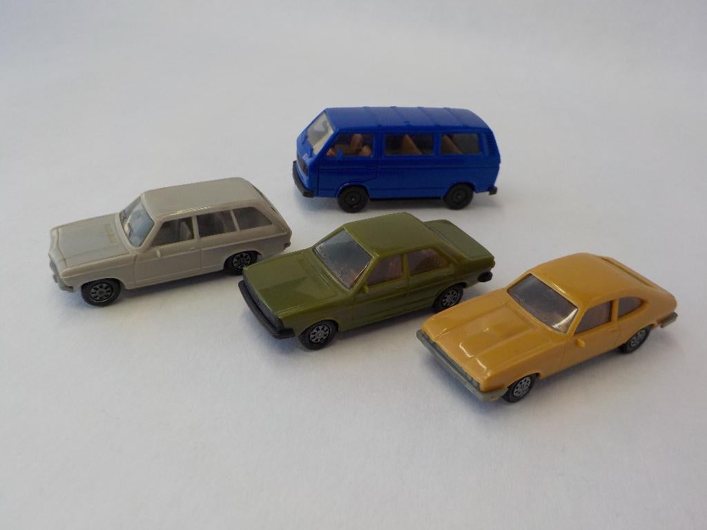 Herpa, set personenauto’s en busje, Hobby en Vrije tijd, Modelauto's | 1:87, Ophalen of Verzenden, Zo goed als nieuw, Overige typen