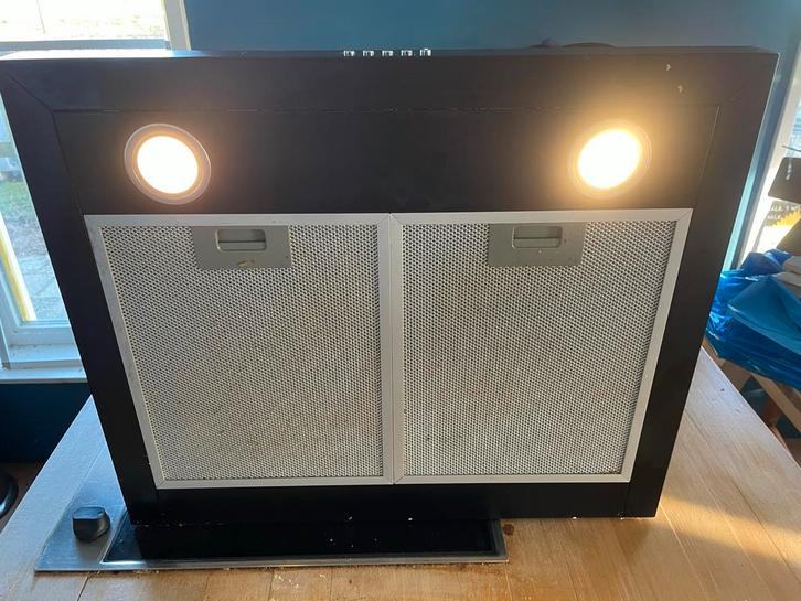 Zwarte Afzuigkap met Verlichting, Witgoed en Apparatuur, Afzuigkappen, Zo goed als nieuw, Vrijstaand, Onderbouw afzuigkap, 200 tot 400 m³ per uur