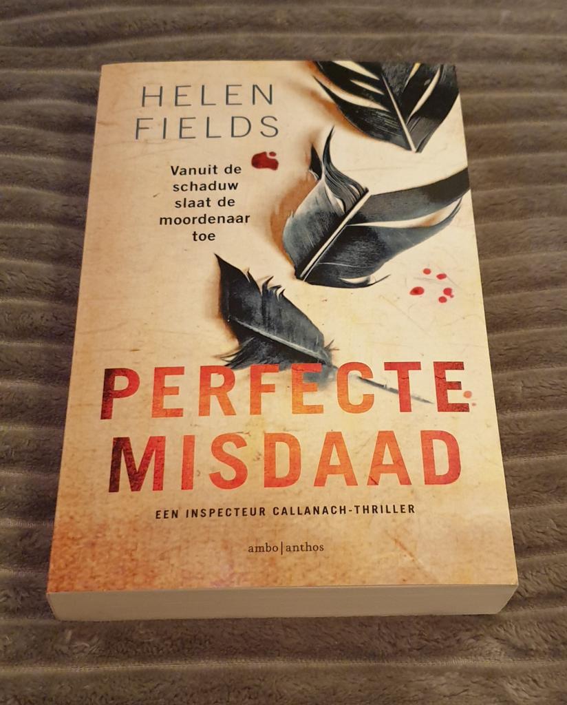 Helen Fields - Perfecte misdaad, Boeken, Ophalen of Verzenden, Zo goed als nieuw, Helen Fields