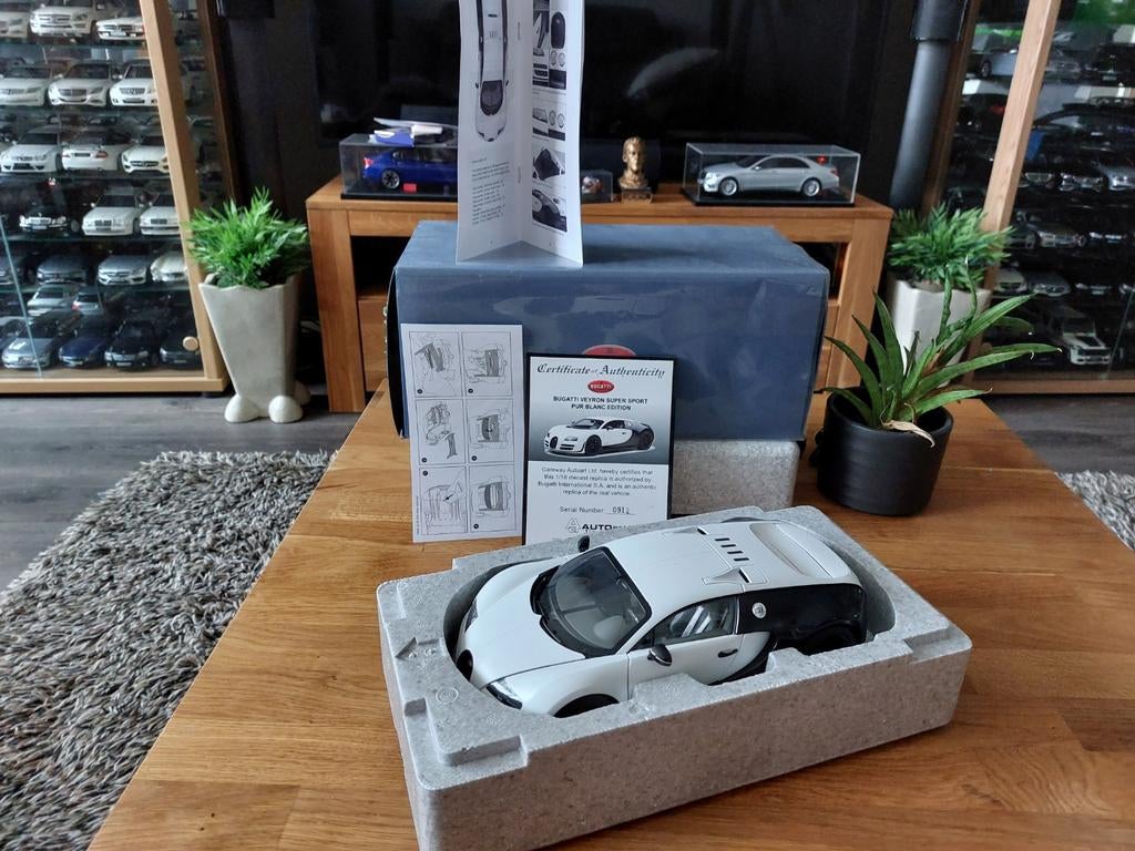 Autoart 70933 1/18 Bugatti veyron Super sport Pur Blanc, Hobby en Vrije tijd, Ophalen of Verzenden, Zo goed als nieuw, Auto, Autoart