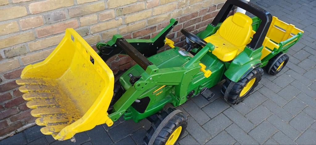 John Deere Traptekker met voorlader en aanhanger, Ophalen, Gebruikt