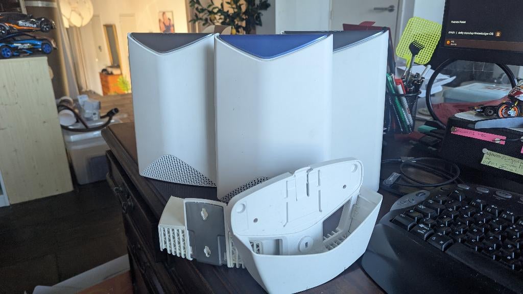 Netgear Orbi SRR60 en SRS60 (router, 2 satelliet), Ophalen of Verzenden, Gebruikt, Router, Netgear