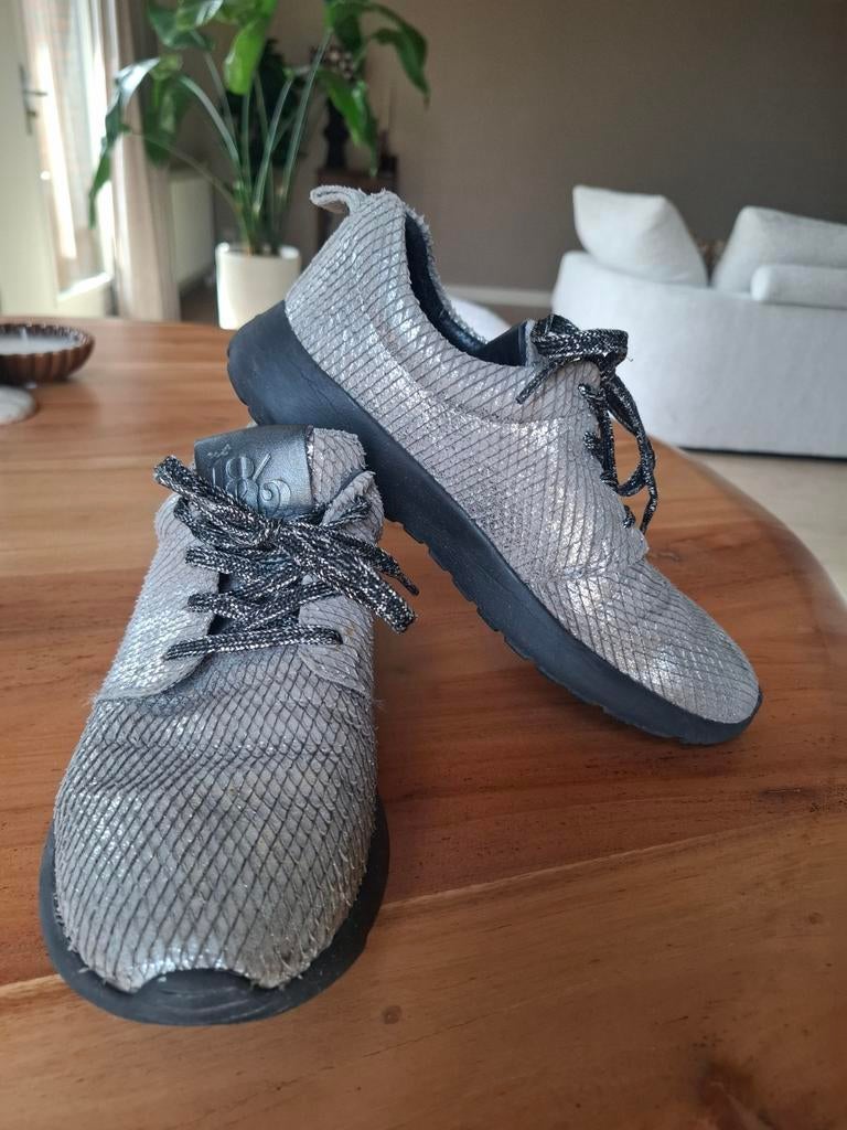 EST1842 Schoenen Maat 39 - Zilverkleurig Leer, Ophalen, Grijs, EST1842, Sneakers of Gympen