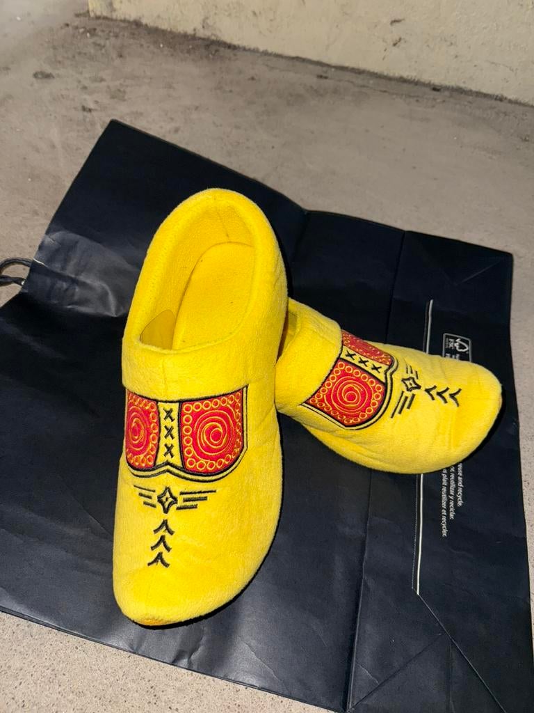 Nieuwe Originele Houten Klompen & Zachte Sloffen (Maat 46), Kleding | Heren, Hoeden en Petten, Nieuw, Ophalen of Verzenden