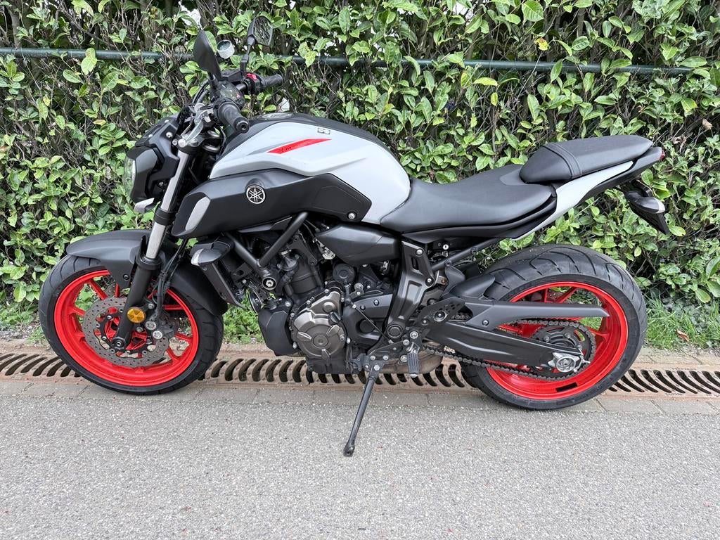 Hele nette Yamaha MT07 MT-07 2019 ABS slechts 12.803 km, Motoren, Motoren | Yamaha, Bedrijf, Naked bike, meer dan 35 kW, 2 cilinders