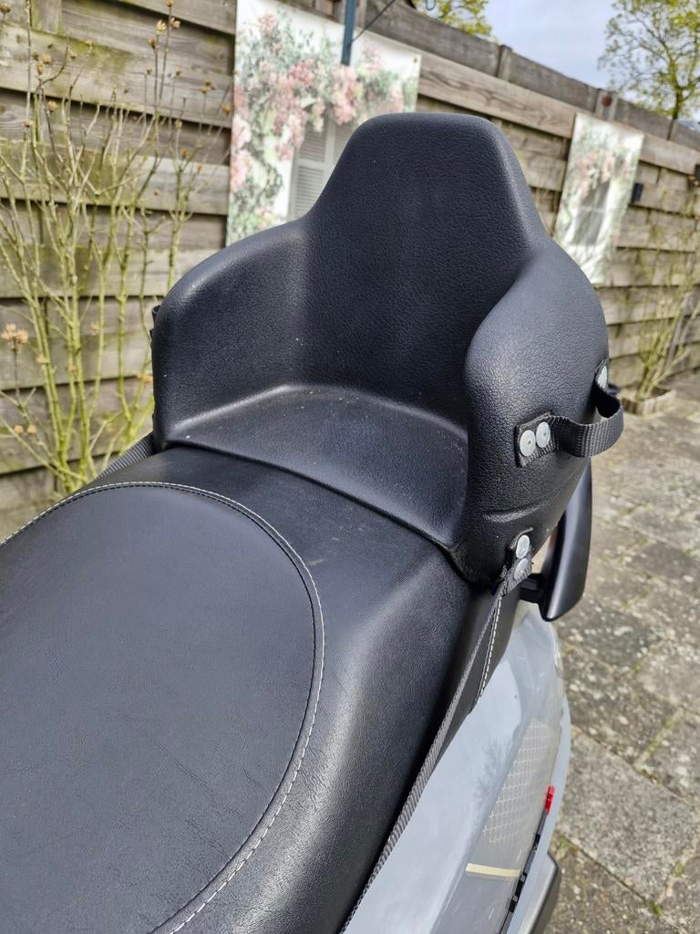 Kinderzitje voor op de scooter, Ophalen of Verzenden, Gebruikt
