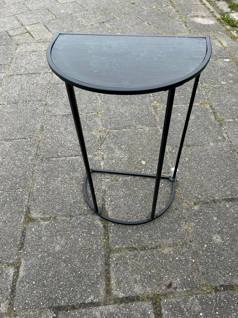 Zwart bijzettafeltje, half rond, Huis en Inrichting, Tafels | Bijzettafels, Minder dan 55 cm, Ophalen of Verzenden, Zo goed als nieuw