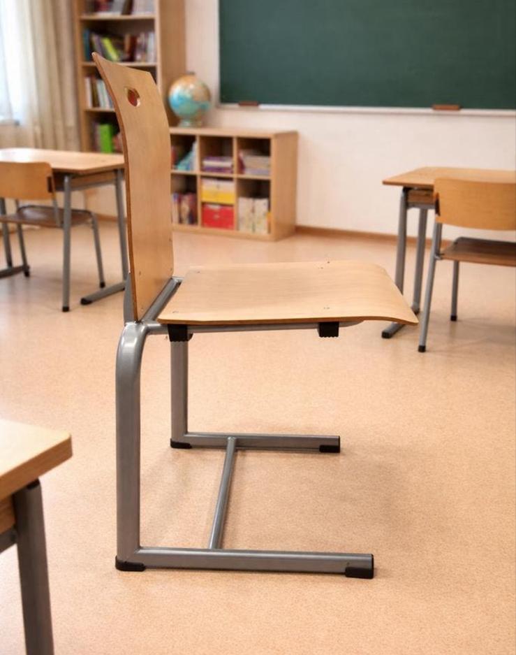 Ahrend schoolstoelen, 30 stuks partij stoelen, kantine, Ophalen, Gebruikt, Bruin, Vijf, Zes of meer stoelen