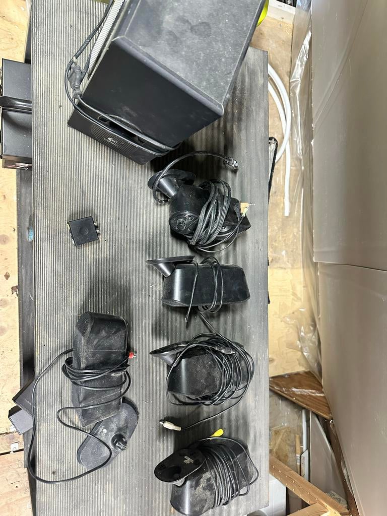Logitech 5.1 Geluidsset - Gebruikt en Werkend, Gebruikt, Complete surroundset, Minder dan 60 watt, Ophalen