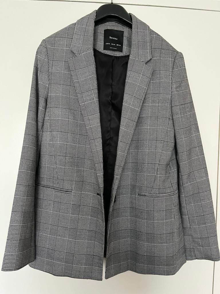 Leuk jasje merk Bershka, Ophalen, Zo goed als nieuw, Maat 36 (S)