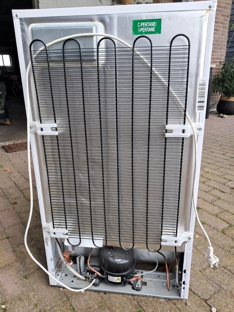 Prima diepvrieskast, licht beschadigd, Witgoed en Apparatuur, Vriezers en Diepvrieskisten, Ophalen of Verzenden, Gebruikt, Minder dan 60 cm