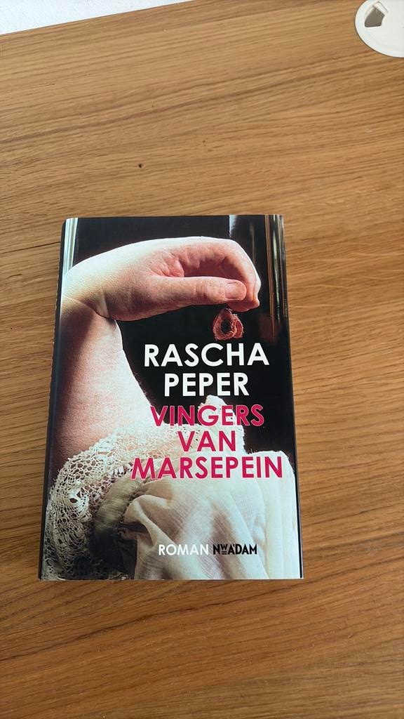 Rascha Peper - Vingers van marsepein NIEUW, Boeken, Nieuw, Ophalen of Verzenden, Nederland, Rascha Peper