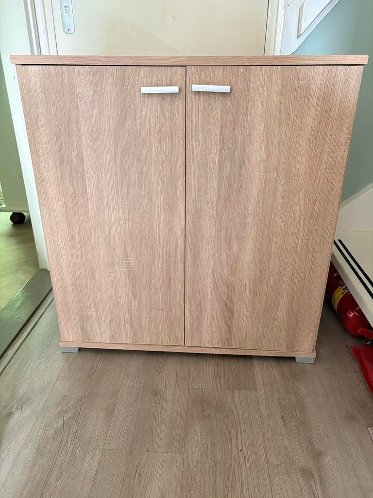 Kastje met twee deuren, Huis en Inrichting, Kasten | Overige, Ophalen, Zo goed als nieuw