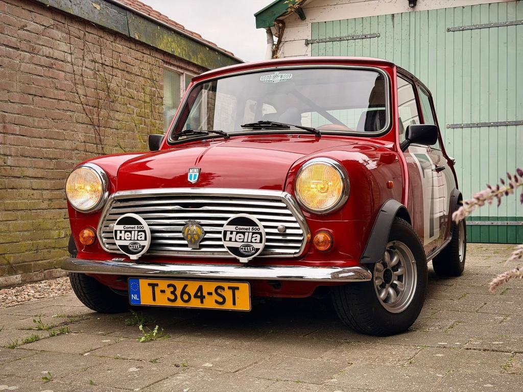 Austin MINI 1986 Rood MK2 look, Auto's, Austin, Voorwielaandrijving, Stof, Zwart, 4 cilinders