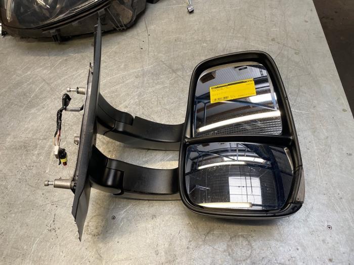 Buitenspiegel links van een Iveco New Daily, Auto-onderdelen, Gebruikt, -, Overige automerken, -