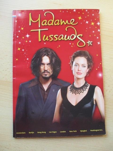 Madame Tussauds Amsterdam boek met Johnny Depp & Angelina, Ophalen of Verzenden, Gelezen
