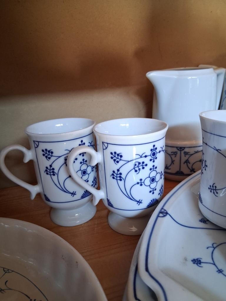 Bekers op voet  blauw saks saksisch, Ophalen of Verzenden, Nieuw, Overige stijlen, Kop(pen) en/of Schotel(s)