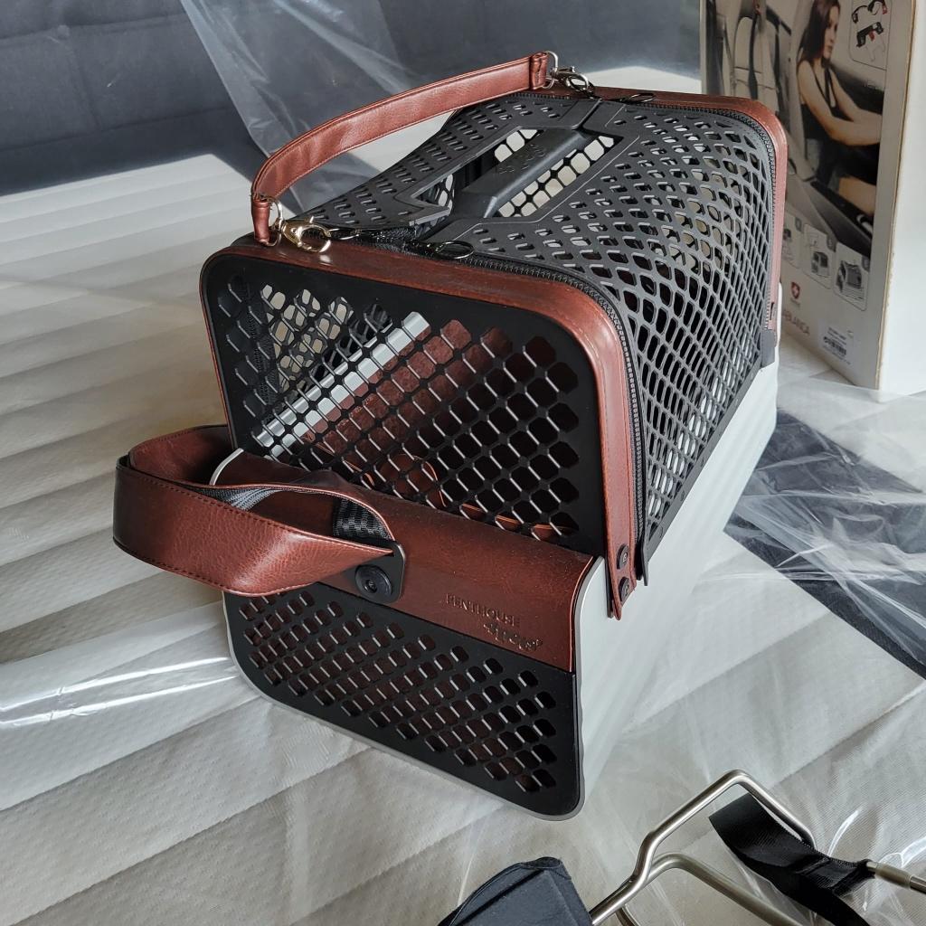 Voor autoreizen, 4 Pets Penthouse Montreal transportbox, Ophalen of Verzenden, Nieuw