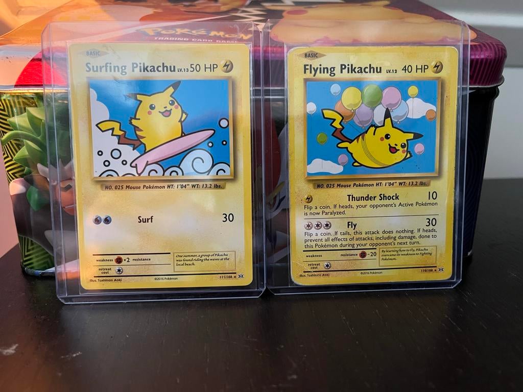 Flying Pikachu & surfing pikachu, Ophalen of Verzenden, Zo goed als nieuw, Losse kaart, Foil