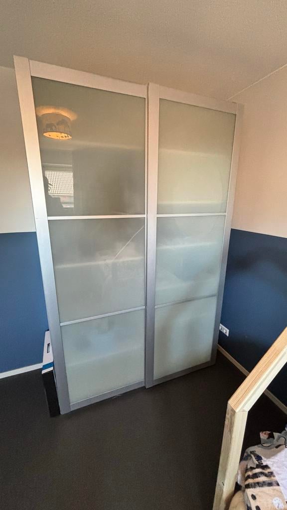 IKEA Pax kast met schuifdeuren (melkglas) en interieur, Huis en Inrichting, Kasten | Kledingkasten, Gebruikt, 200 cm of meer, 100 tot 150 cm