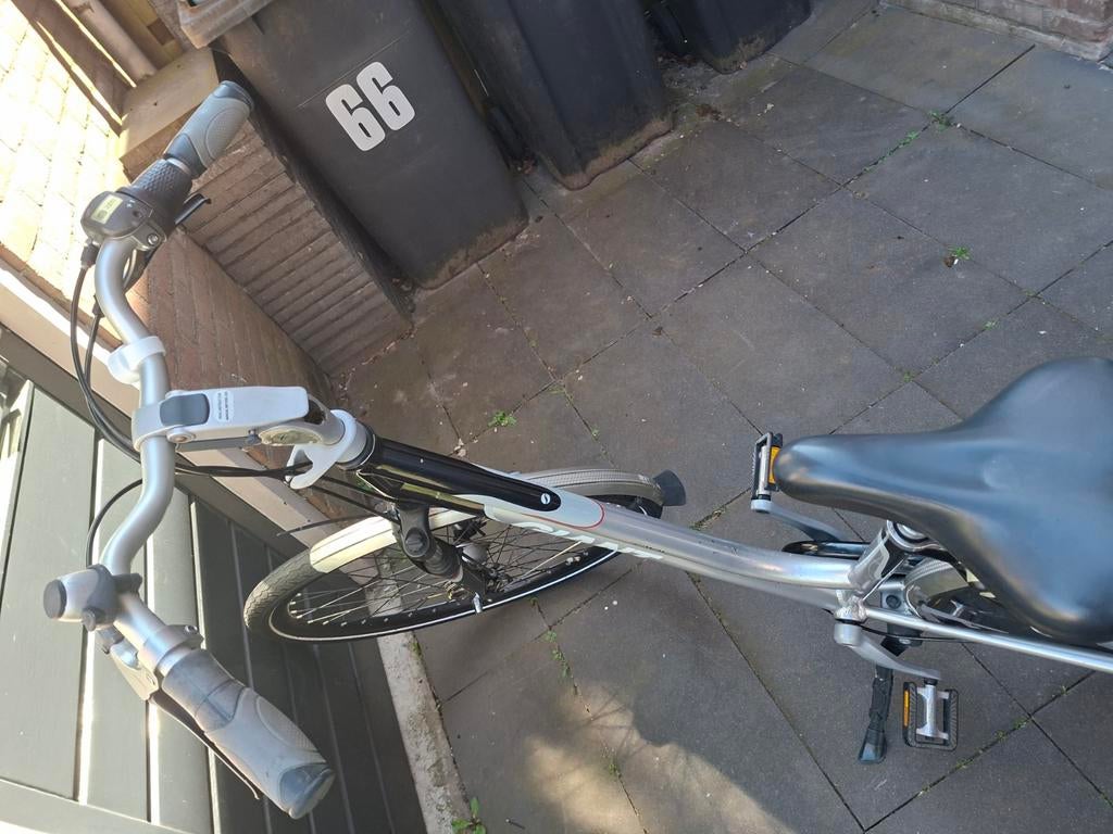 Giant Damesfiets - Goed Onderhouden, Fietsen en Brommers, Elektrische fietsen, Ophalen of Verzenden