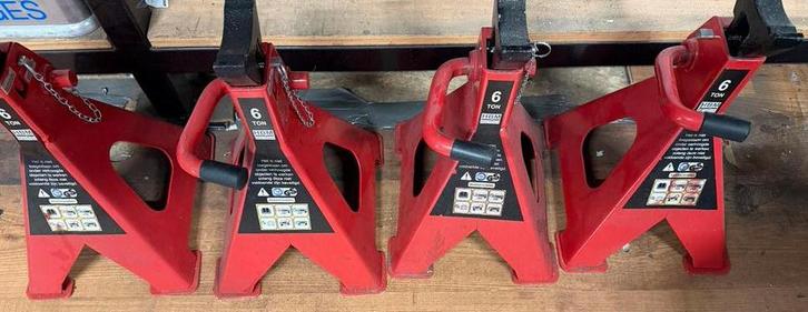 4x zware Assteunen 6 Ton dragers per stuk, Auto diversen, Krikken, Gebruikt, Garagekrik, Ophalen