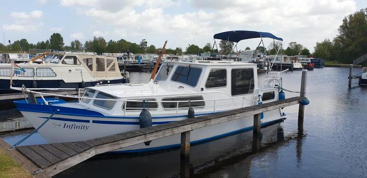 Kruiser opknapper, Watersport en Boten, Motorboten en Motorjachten, Gebruikt, Staal, 9 tot 12 meter, Benzine, Binnenboordmotor