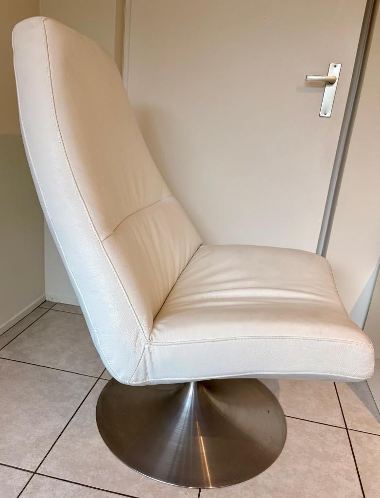 Draai fauteuil Lion leder wit, Huis en Inrichting, Fauteuils, Ophalen, Gebruikt, Design, 75 tot 100 cm
