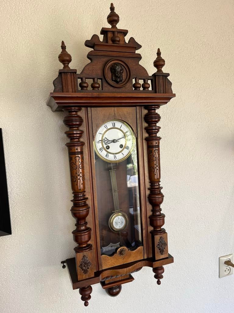 Duitse wandklok Regulateur, Ophalen