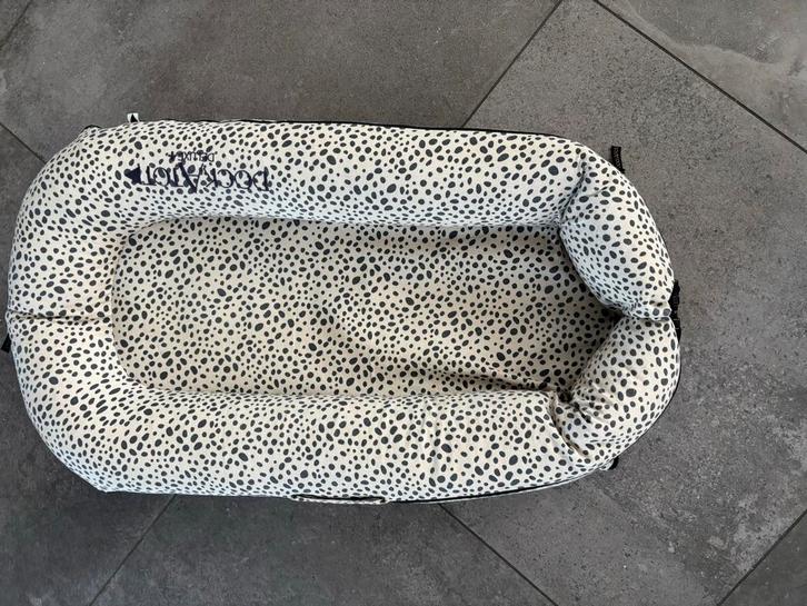 Babynestje DockATot Deluxe met 2 hoezen, Kinderen en Baby's, Kinderkamer | Bedden, Gebruikt, Ophalen of Verzenden