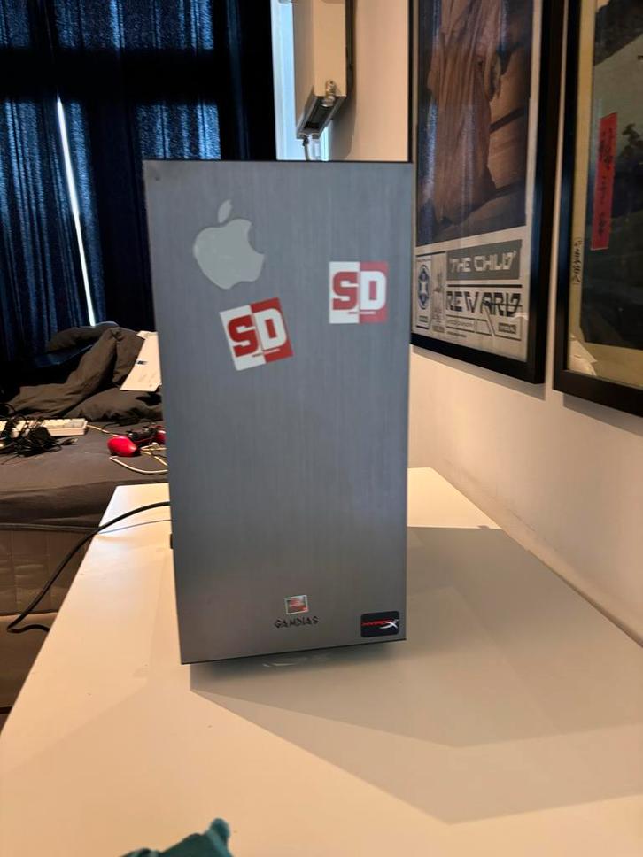 Complete Game PC Setup met 2 game monitoren, Computers en Software, Desktop Pc's, Gebruikt, 3 tot 4 Ghz, HDD, SSD, 16 GB, Met videokaart