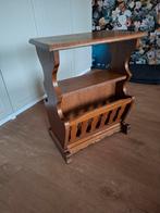 Houten krantenbak / bijzet tafel, Ophalen