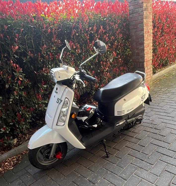 Sym tonik lage instap, Ophalen, Zo goed als nieuw, Benzine