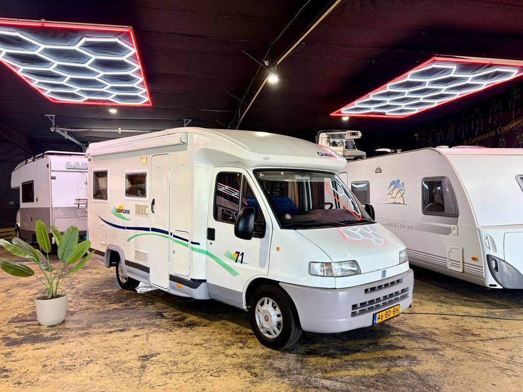 Fiat Chausson Odyssee 71 #595CM#102.000km NAP#Bearlock#2002, Caravans en Kamperen, Fiat, Afzuigkap, Luifel, Half-integraal