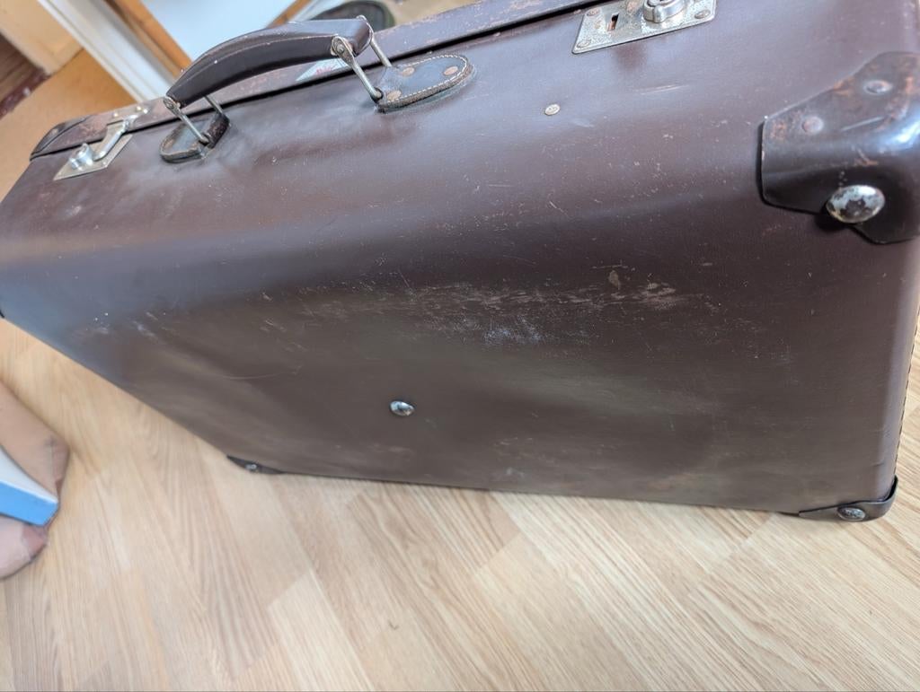 Oude bruine koffer, Antiek en Kunst, Curiosa en Brocante, Ophalen