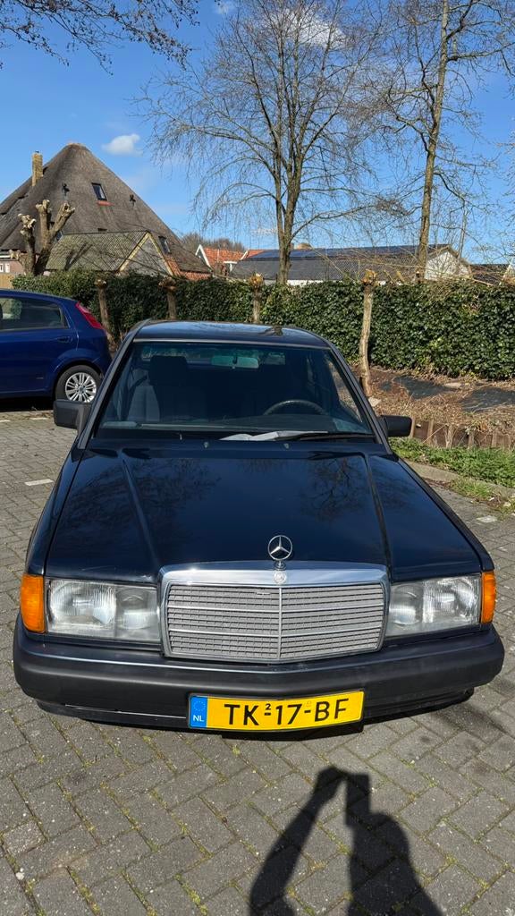 Mercedes-Benz 190-Serie 2.0 E AUT K6 1988 Blauw, Auto's, 118 pk, 4 cilinders, Blauw, Origineel Nederlands