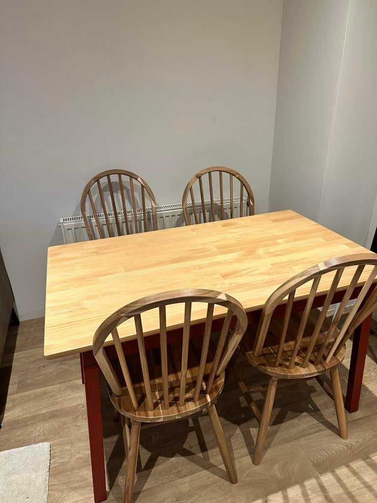 IKEA PINNTORP eettafel + 4 SKOGSTA stoelen - z.g.a.n., Ophalen, Zo goed als nieuw