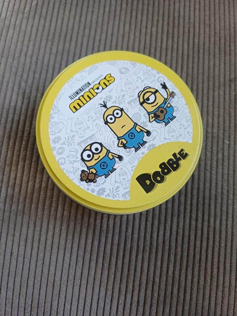 Dobble Minions, Hobby en Vrije tijd, Gezelschapsspellen | Overige, Ophalen of Verzenden