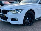 BMW 3-serie 318i M Sport Lci|19 inch|Navigatie|Led|Cruise co, Auto's, Gebruikt, Alcantara, Wit, Origineel Nederlands