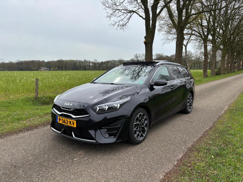 Kia Ceed Sportswagon 1.0 T-GDi GT-Line | Pano | Trekhaak | C, Auto's, Kia, Gebruikt, Euro 6, Leder en Stof, Zwart